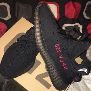 Yeezy Boost 350 V2 'Bred